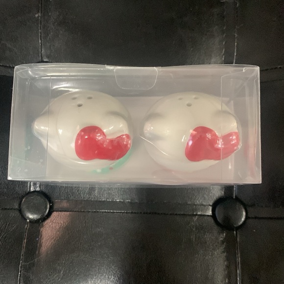 Holiday Hello Kitty Christmas Salt & Pepper Shaker Gift Set New In Box - Picture 10 of 10